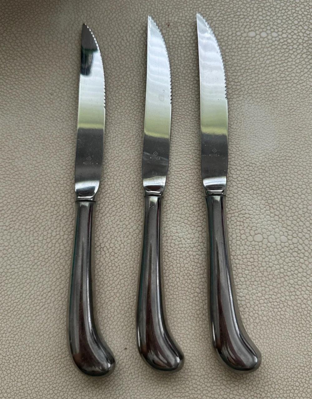 Set of 3 Serrated Korea Steak Knives Stainless 9 1/8